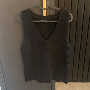 Cotton sleeveless knit sweater by Gap